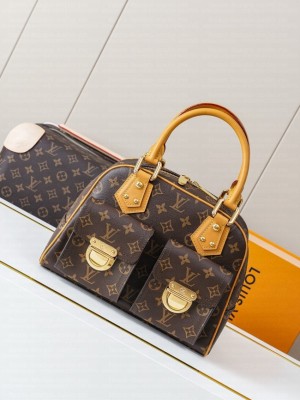 Louis Vuitton Monogram Canvas M40026 brown