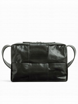 Bottega Veneta Arco Camera Bag Black