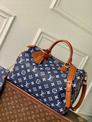 Louis Vuitton Speedy P9 Bandouliere 30 M14064 dark blue