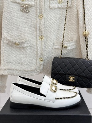 Chanel Lambskin Leather Loafers with Chain White 2025 G46113