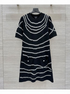 Chanel Women's Cashmere Dress Black