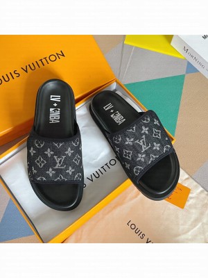Louis Vuitton LV Unisex LV x NBA Miami Mule 03