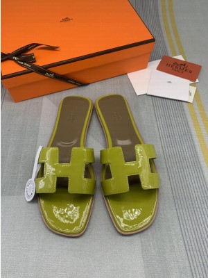Hermes Oran Patent Calfskin Flat Slide Sandals 115 2022 Collection