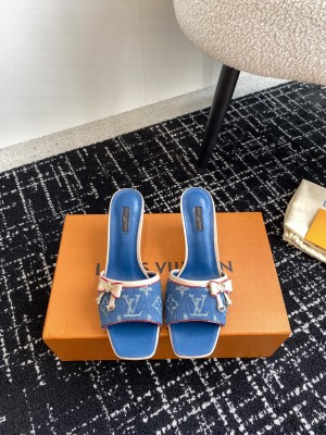 Louis Vuitton Women's Neo Revival Mule 05