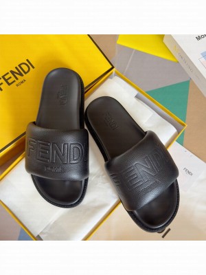 Fendi Unisex Roma Calfskin Flat Slide Sandals 2024 05