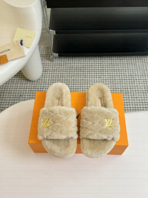 Louis Vuitton Women's LV Bliss Comfort Beige Mule