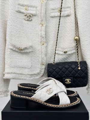 Chanel Quilted Lambskin Chain 2cm/4cm Slide Cross Sandals White