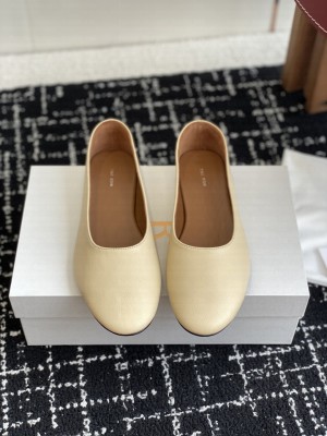 The Row Ballet Lambskin Beige
