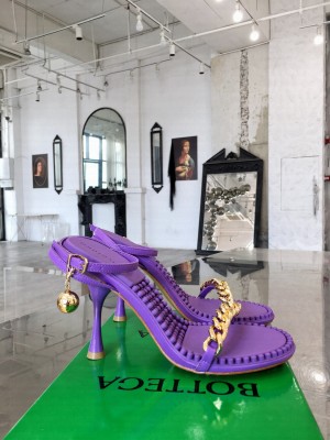 Bottega Veneta DOT Chain and detachable sphere embellishment Purple Sandals 2021 Collection