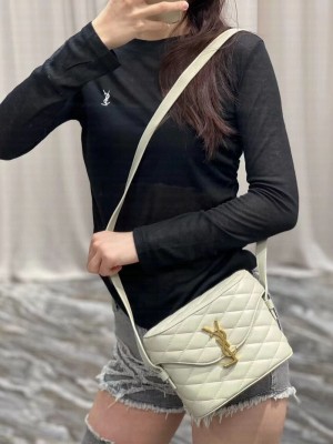 SAINT LAUREN JUNE BOX BAG IN QUILTED LAMBSKIN 7100801 cream