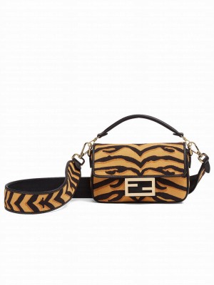 Fendi Baguette Bag 8BS017 Coffee