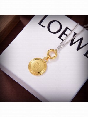 Loewe Necklace 03