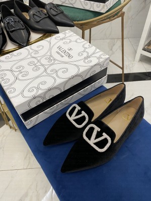 VALENTINO VLOGO POINTED LOAFERS VELVET BLACK 2021
