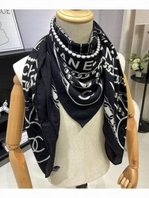 Chanel Women's Scarf Black