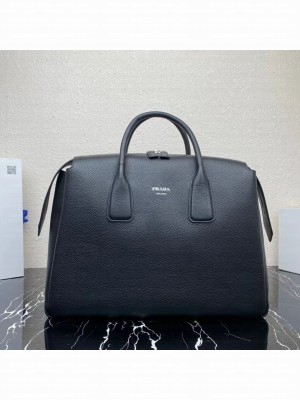 Prada leather tote bag with 2NV995 black