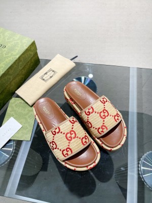 GUCCI Women's GG platform sandal Raffia Fabric Red 2022 Collection