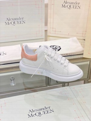 Alexander McQueen Oversized Platform Lace Up Creeper Sneakers Spring/Summer 2020 Collection, Suede Pink