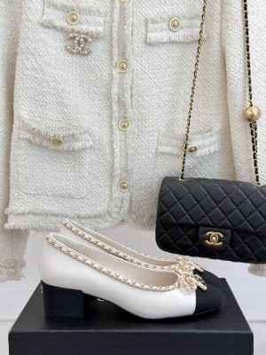 Chanel Calfskin 6.5cm Pumps with Chain Bow White 2025