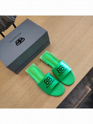 BALENCIAGA SQUARED HEEL 2.5CM BOX SANDALS BB LOGO CROCO PATTERN GREEN 2022
