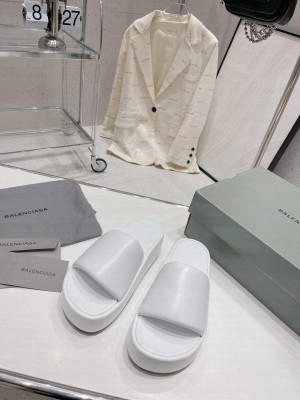 Balenciaga Unisex Logo Platform Slide Sandals 5cm 2023 012