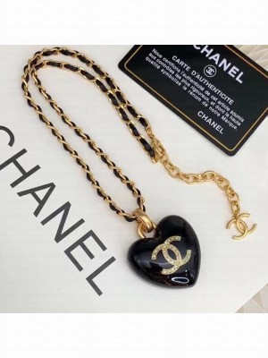 Chanel Heart Pendant Necklace Black/Gold Spring/Summer 2021 Collection