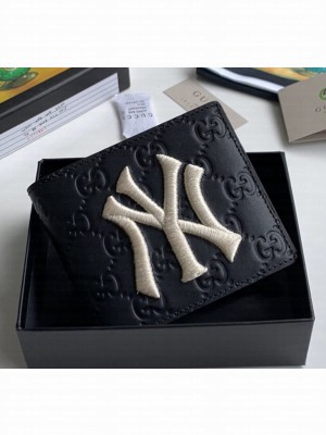 Gucci Wallet with NY Yankees™ Patch 547787 Black