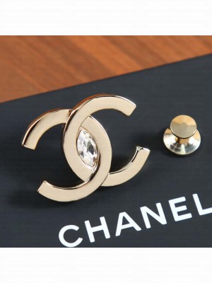 Chanel Women's Brooch AB1142