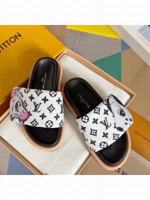 Louis Vuitton Unisex Pool pillow comfort mule 020