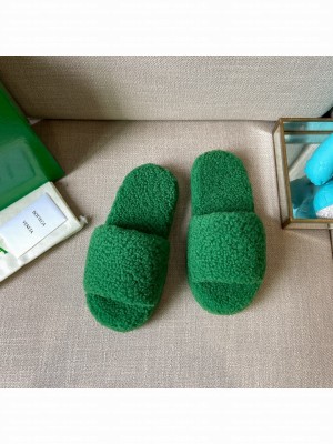 Bottega Veneta Unisex RESORT TEDDY Lambskin Shearling slides parakeet 2021 Collection