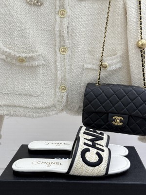 Chanel Knit Flat mules CC logo White 2025