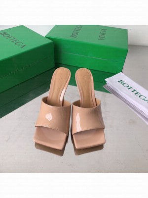 Bottega Veneta Stretch Patent Leather 9cm Mule Slide Beige Sandals 2022 Collection