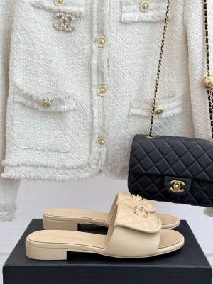 Chanel Quilted Lambskin Flat Slides Sandal with Foldover G45474 Beige 2025 