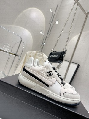 Chanel G39802 Fabric, Suede Calfskin & CalfskinWhite & Light Gray 2023SS 