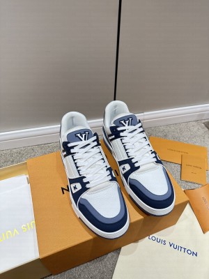 Louis Vuitton Unisex LV Trainer Sneakers 2023 028