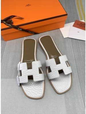 Hermes Oran Crocodile Embossed Leather Flat Slide Sandals 130 2022 Collection