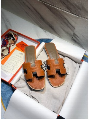 Hermes Oran Flat slippers in Togo Leather 035 2021 Collection