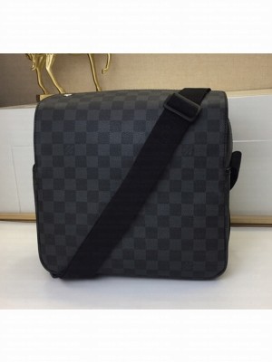Louis Vuitton Naviglio Damier Graphite Canvas Messenger Bag 