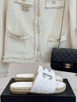 Chanel Tweed Espadrilles Crystal CC Logo Slide Mules White