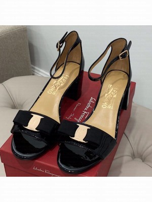 Salvatore Ferragamo Vara Patent Leather Bow Sandals 6cm Black Spring/Summer 2021 Collection