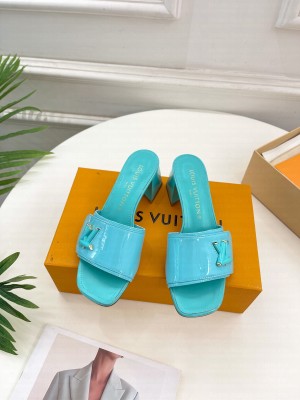 Louis Vuitton Shake Slide Sandals 5.5cm in Blue Patent Leather with LV Twist 2023 014