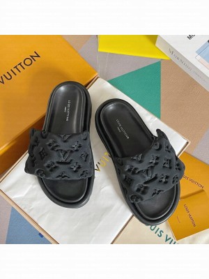Louis Vuitton Unisex Pool pillow comfort mule 03