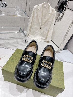 Gucci Lug Sole Leather Loafers with Interlocking G Black