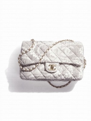 Chanel Maxi Flapbag