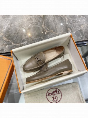 Hermes signature "H" Flat loafer Oil Green 2021 Collection