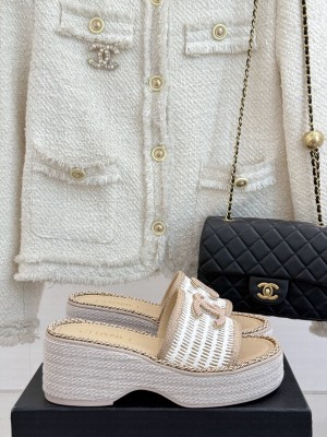 Chanel Platform CC Logo Rope Soled With Chain Mule White 2025 