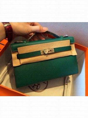 HERMES KELLY 22 EPSOM LEATHER CLUTCH BAG IN green