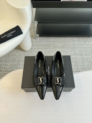 Saint Laurent Flats In Patent Leather