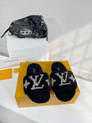 Louis Vuitton Shearling Flat Slide Sandals with Crystals Black 2023
