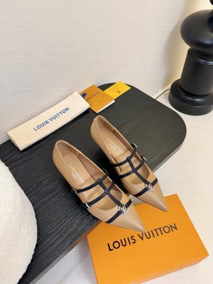 Louis 1AGWW2 6AM Pumps Beige 2025