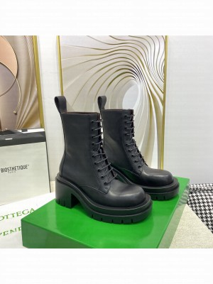 Bottega Veneta LUG Calfskin 7cm lace-up Chelsea Ankle boots Fall/Winter 2021 Collection, Black